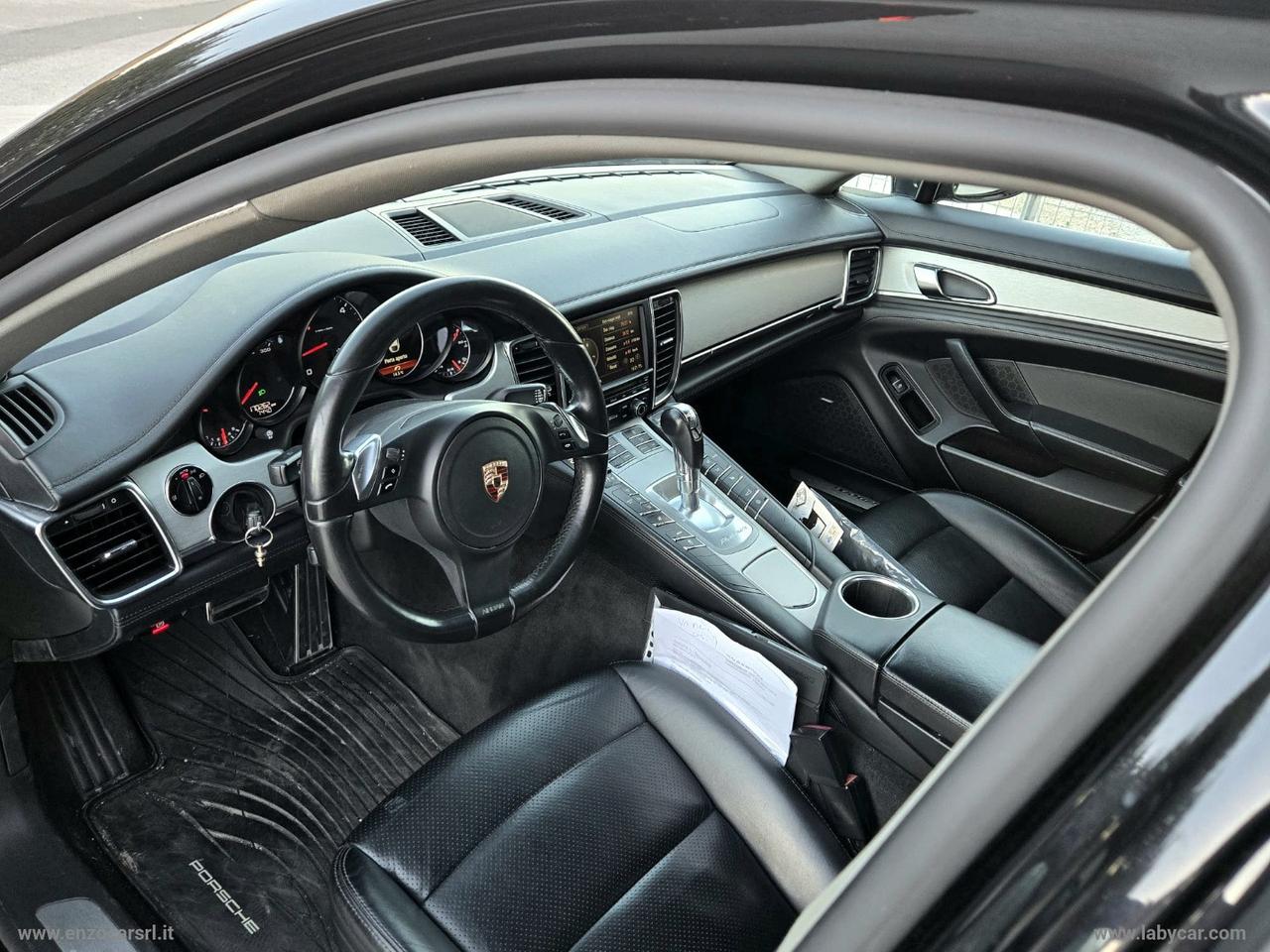 PORSCHE Panamera 3.0 Diesel Platinum Edition ALL BLACK