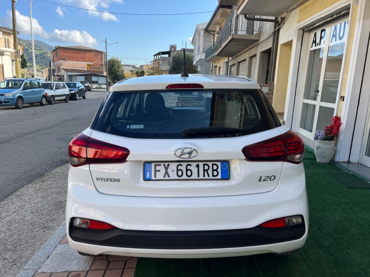 Hyundai i20 1.2 5 porte Connectline