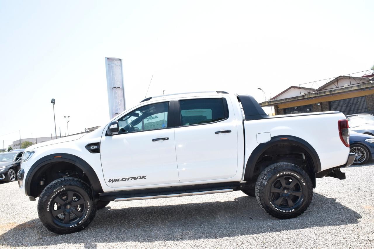 Ford Ranger 4X4 WILDTRAK CABINA RIALZATA - GANCIO 3.2TDCi AUTOM. IVA DETR.