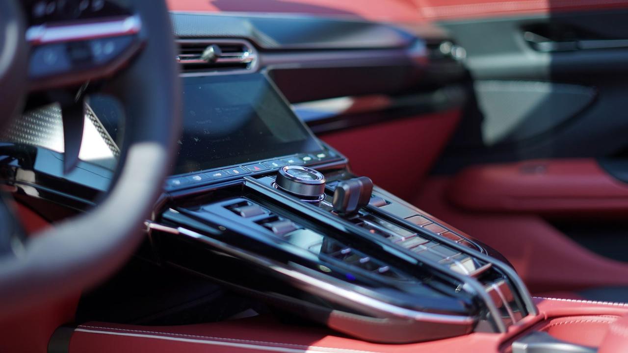 ASTON MARTIN VANTAGE ROADSTER MY26.5