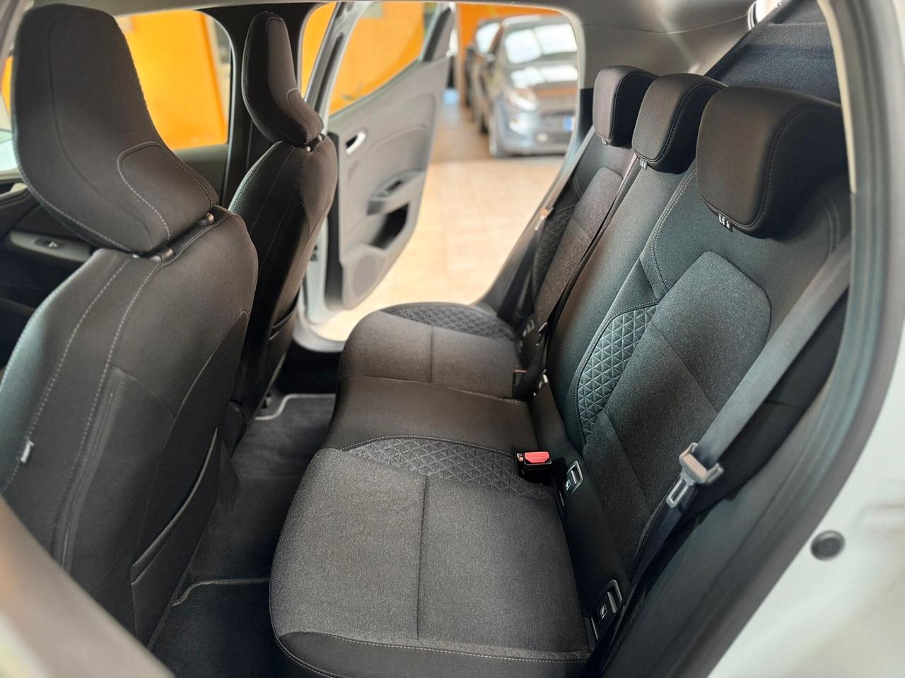 Renault Clio FULL HYBRID E-TECH INITIAL PARIS