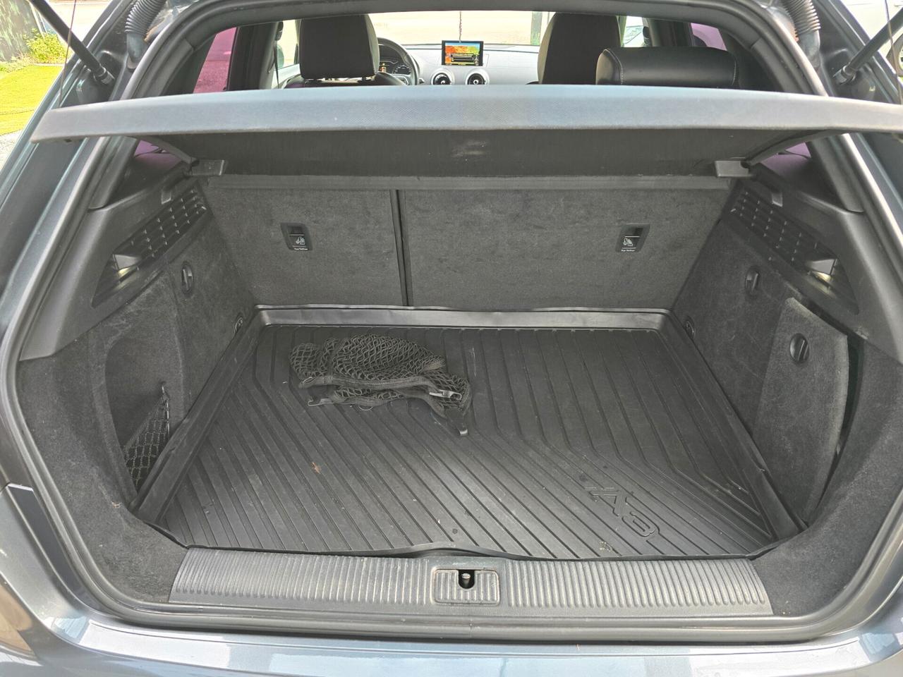 Audi A3 1.6TDI 116CV S.LINE 123000KM-2017