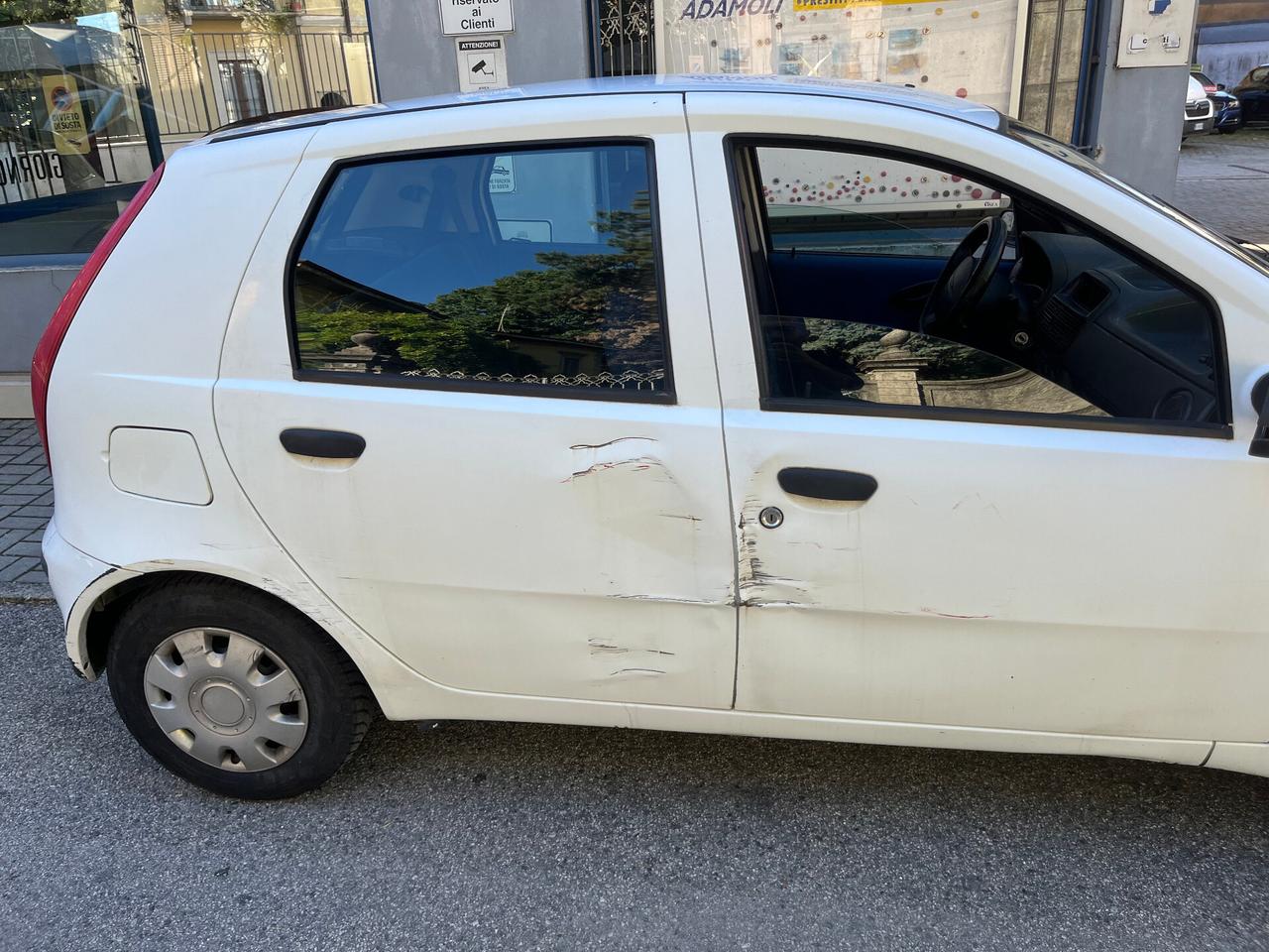 Fiat Punto 1.2i cat 5 porte EL - Anche per neopatentati