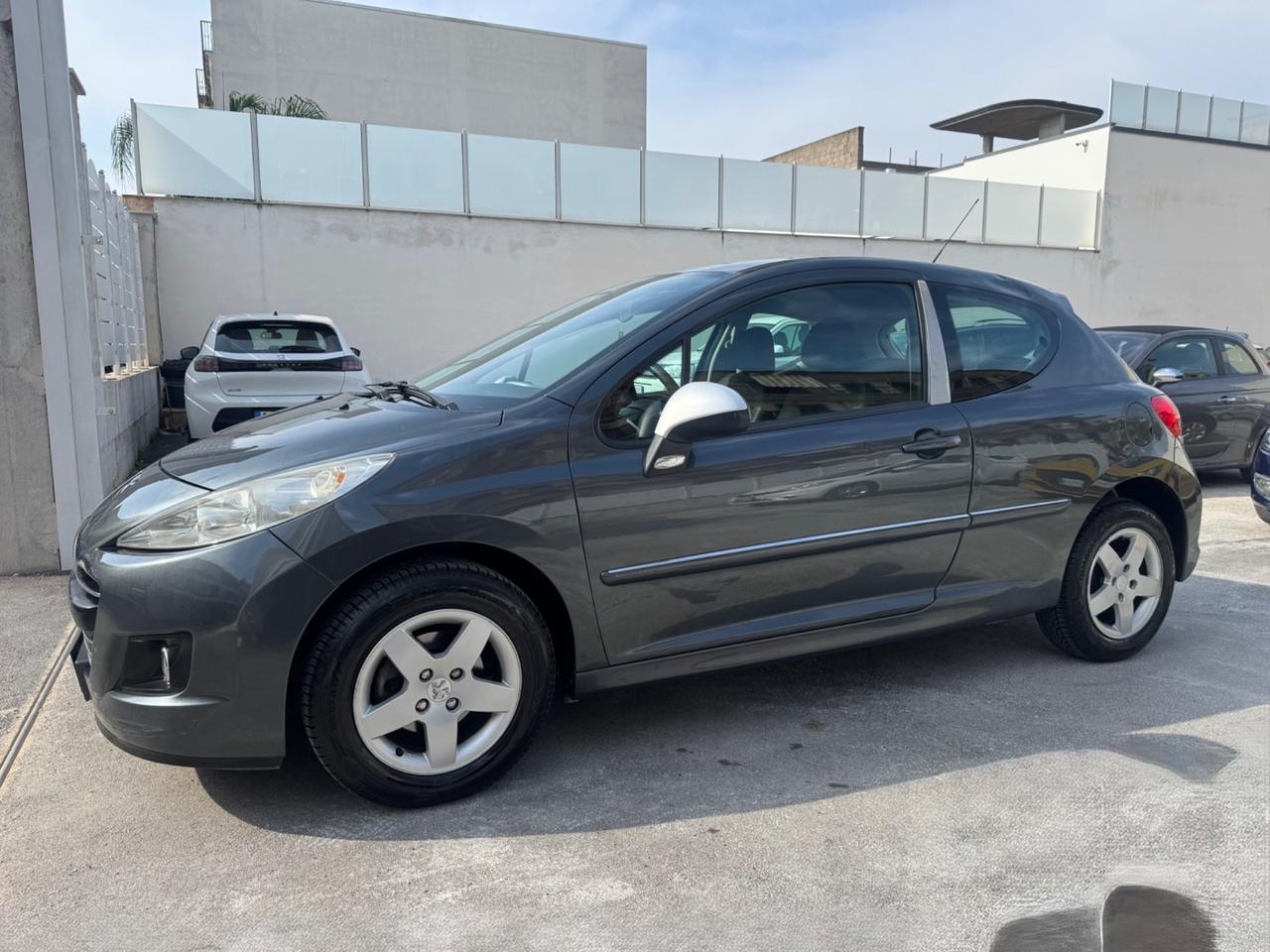 Peugeot 207 1.4 BENZINA 75CV 2011