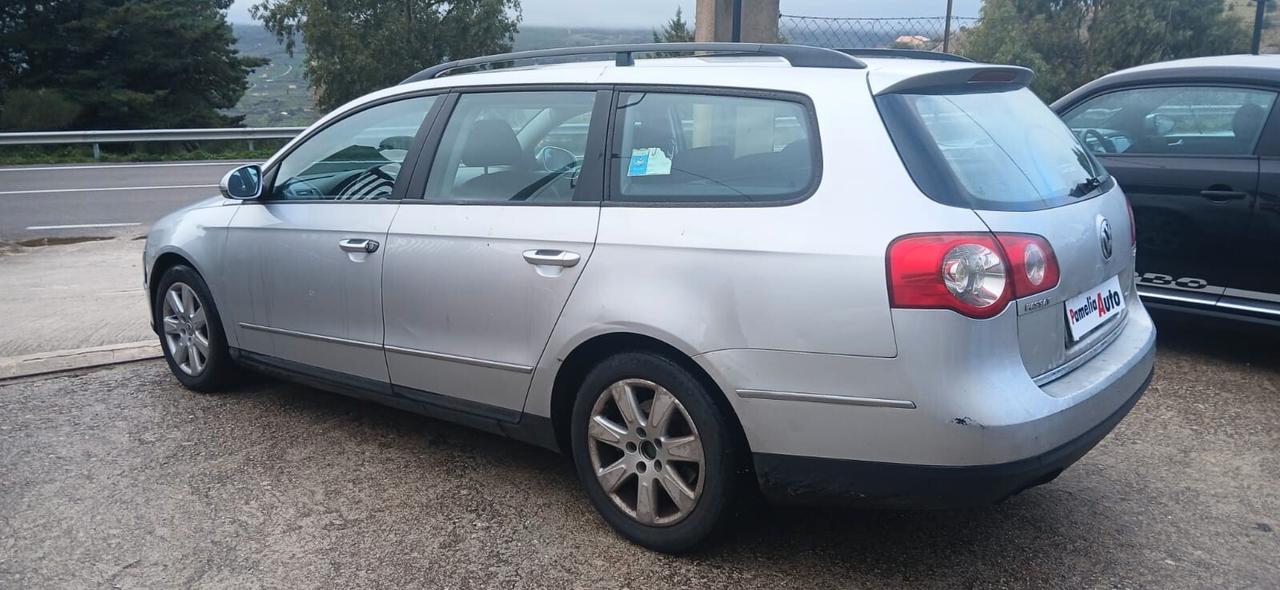 Volkswagen Passat 2.0 TDI SW Highline - 2007