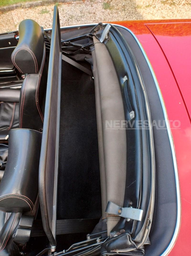 Alfa Romeo Spider Duetto 2.0 | Rosso interni neri