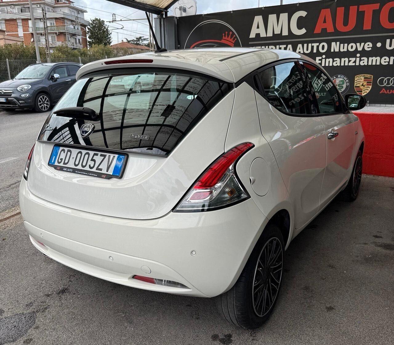 Lancia Ypsilon 1.0 FireFly 5 porte S&S Hybrid Ecochic Gold