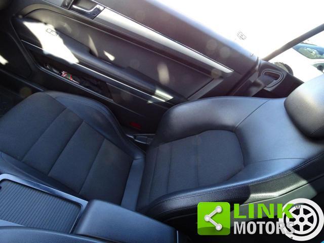 MERCEDES-BENZ E 220 CDI Coupé BlueEFFICIENCY Avantgarde
