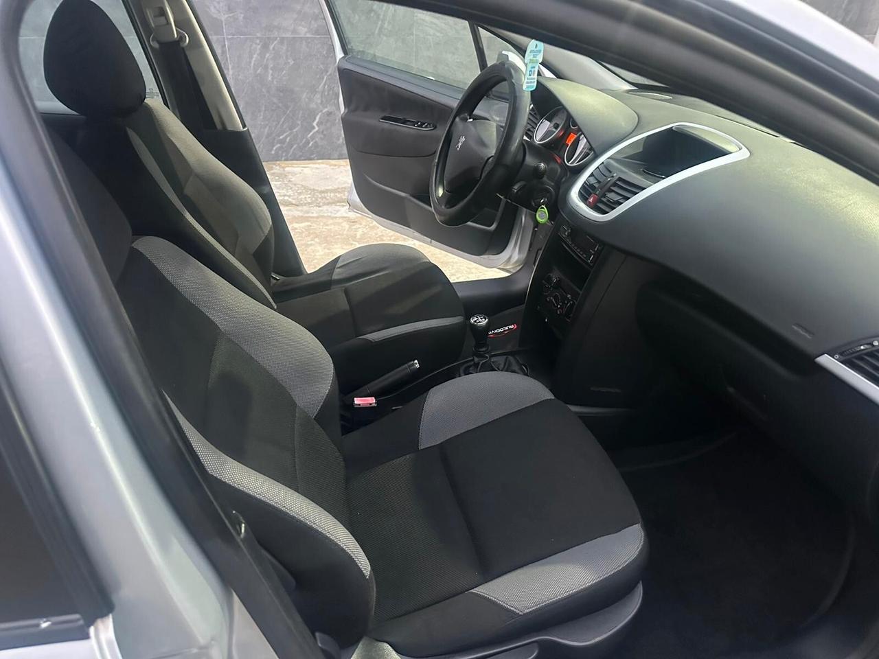 Peugeot 207 1.4 VTi 95CV SW ONE Line