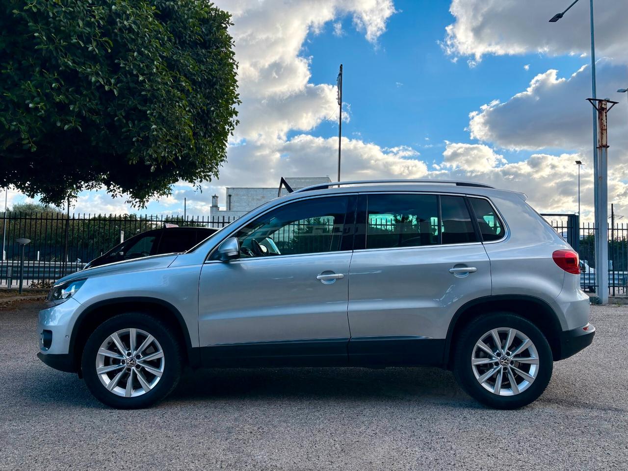 Volkswagen Tiguan 2.0 TDI 140 CV 4MOTION Sport & Style