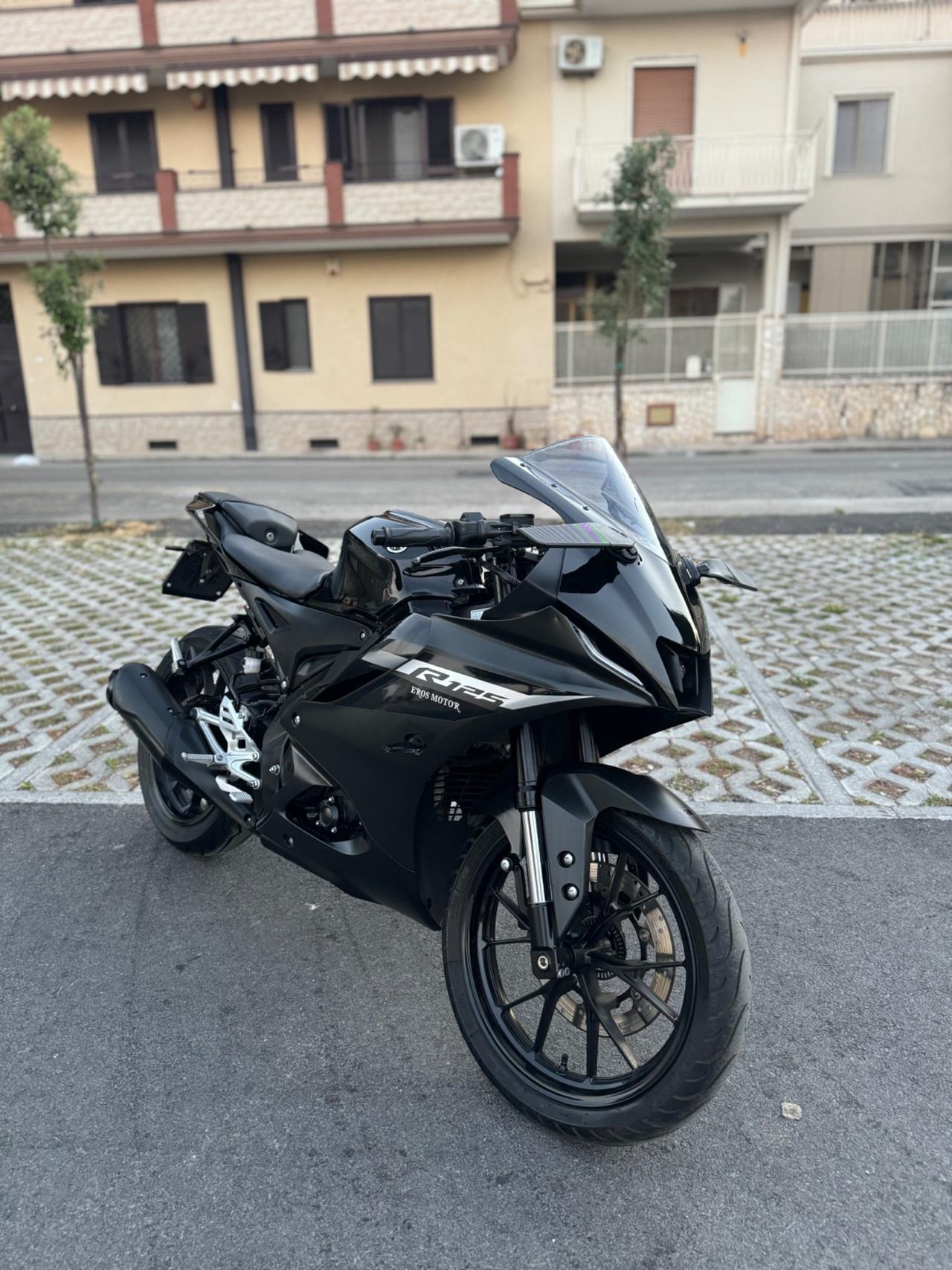 Yamaha YZF R125