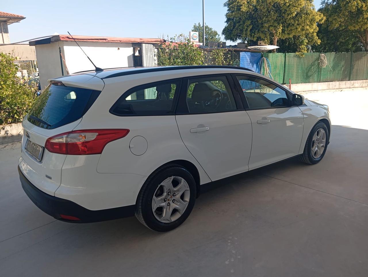 Focus 1.0 EcoBoost 100 CV "UNIPRO"
