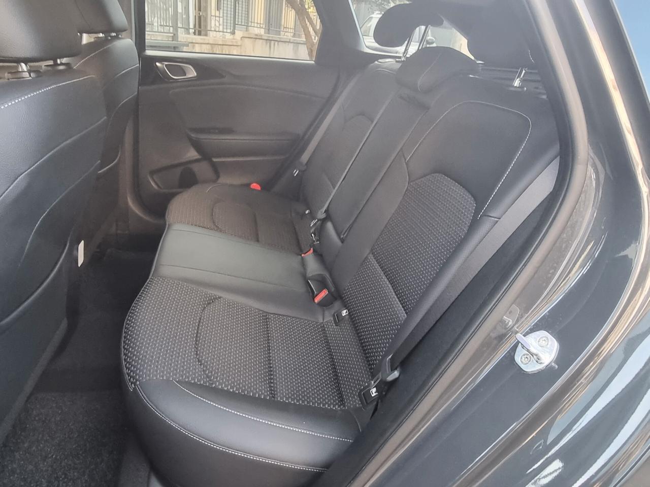 Kia Ceed 1.4 T-GDi SW Evolution