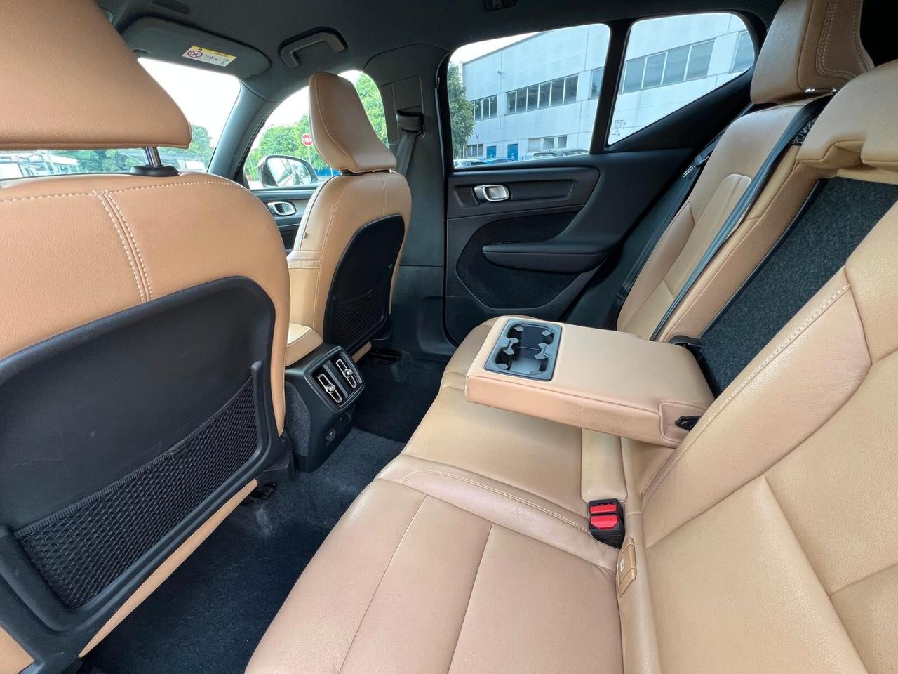 Volvo XC40 D3 Inscription * AUTOCARRO N1