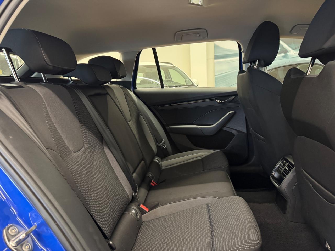 Skoda Octavia HYBRID Executive - SOLO 29.000 KM