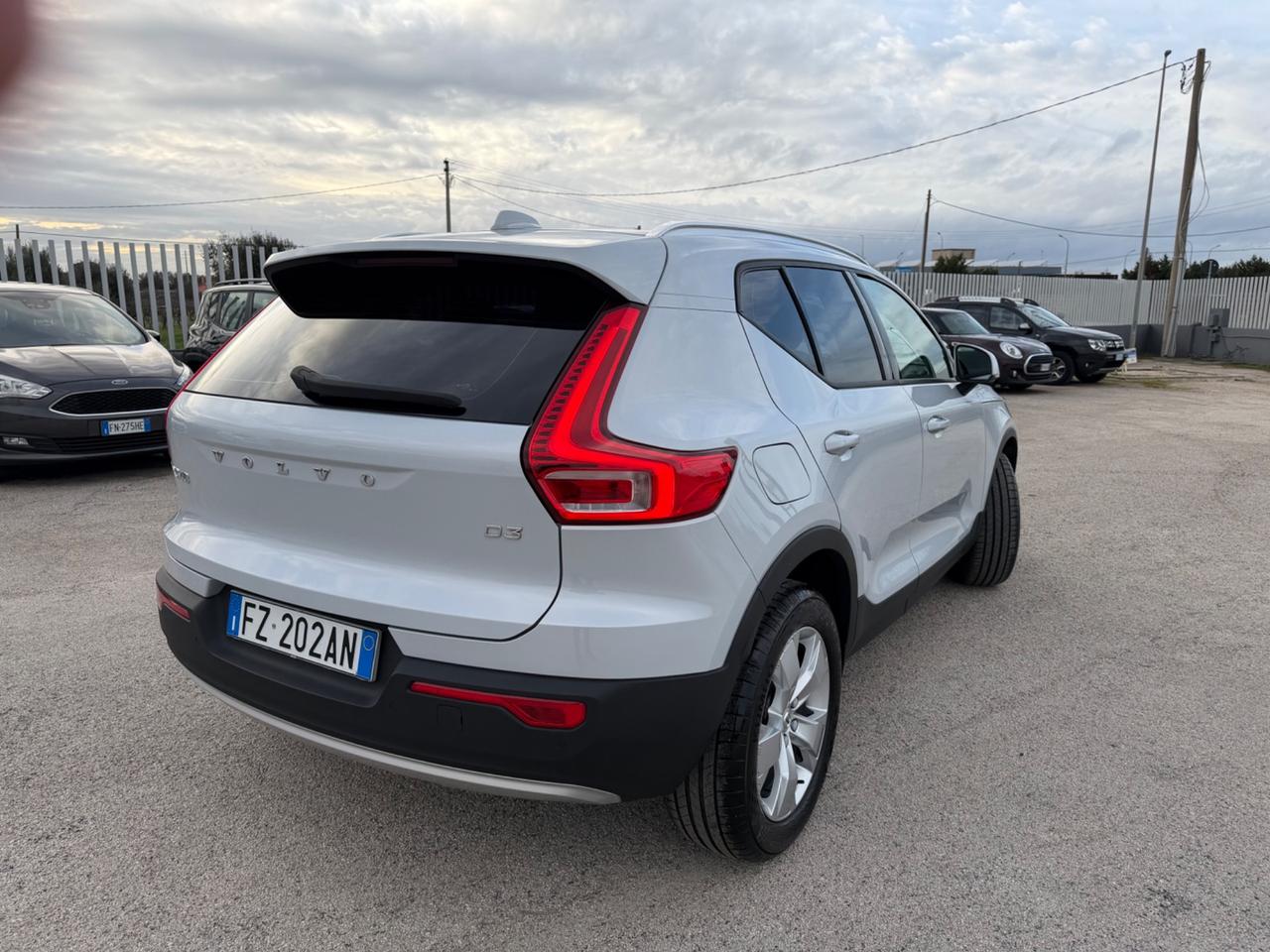 VOLVO XC40 2.0 D3 150CV MANUALE FULL LED MY20