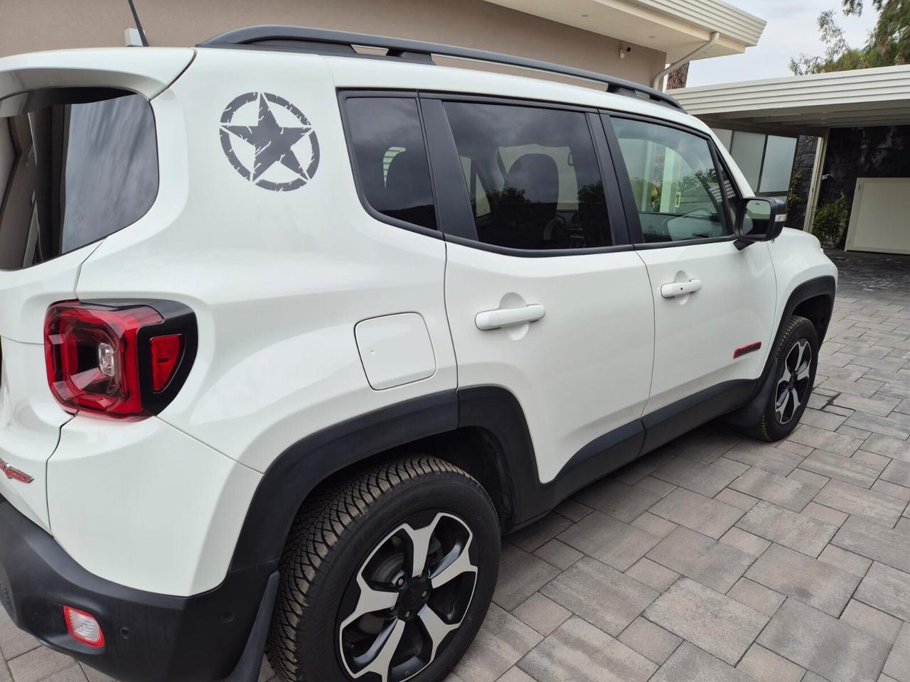Jeep Renegade 2.0 Mjt 170CV 4WD Active Drive Low Trailhawk