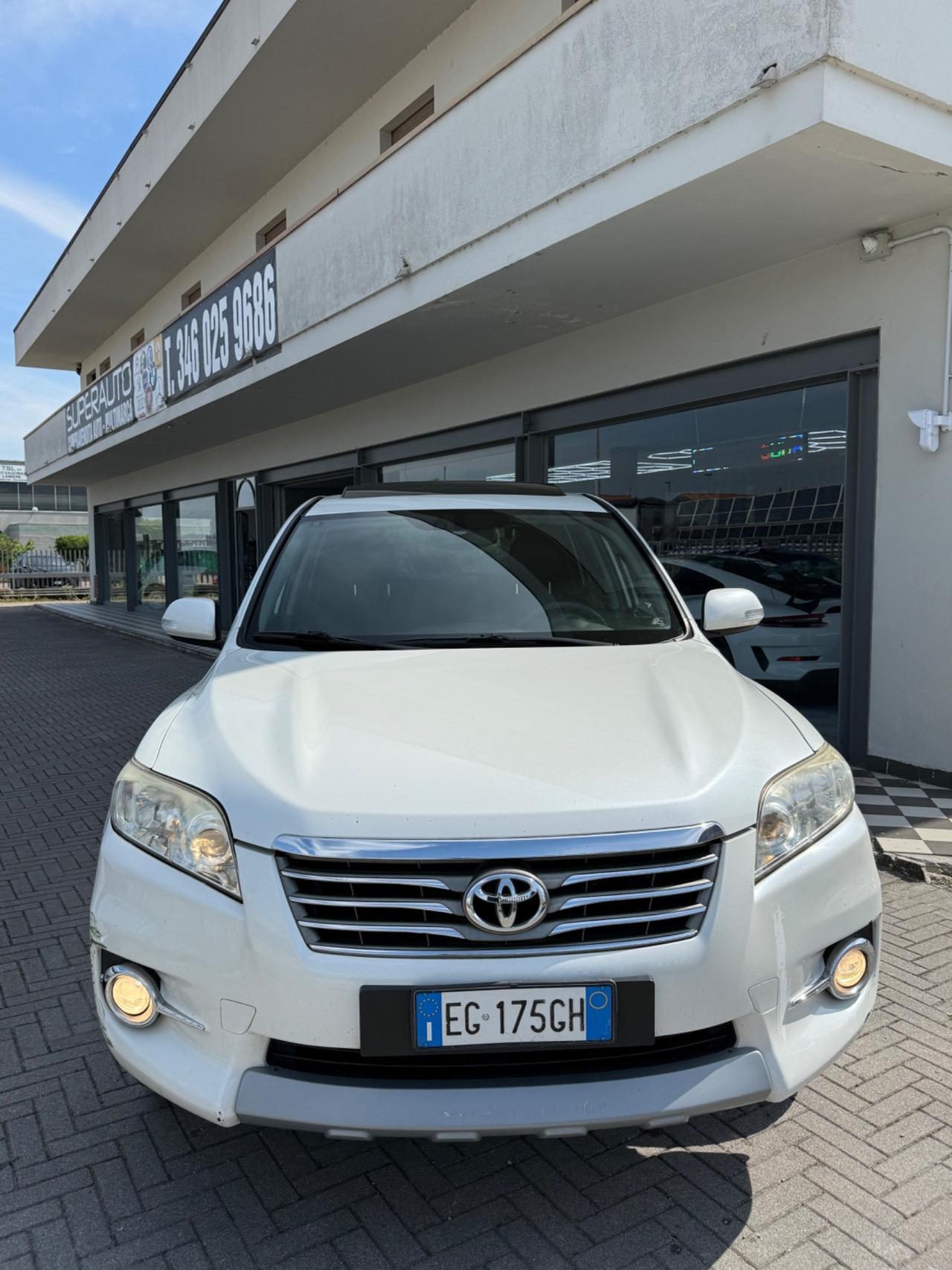 Toyota RAV 4 RAV4 Crossover 2.2 D-4D 150 CV DPF Exclusive