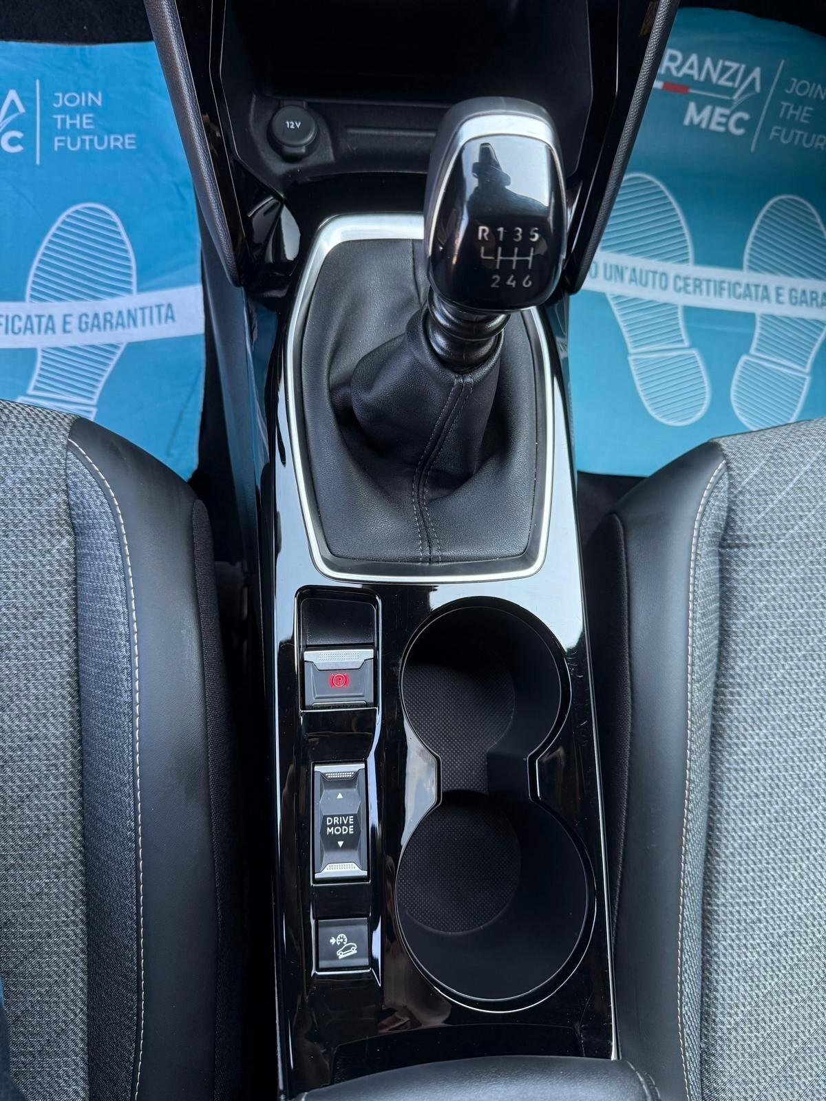 Peugeot 2008 PureTech 100 S&S Allure - ok neopatentati -