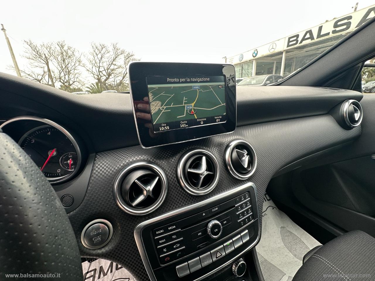 MERCEDES-BENZ A 180 CDI Premium