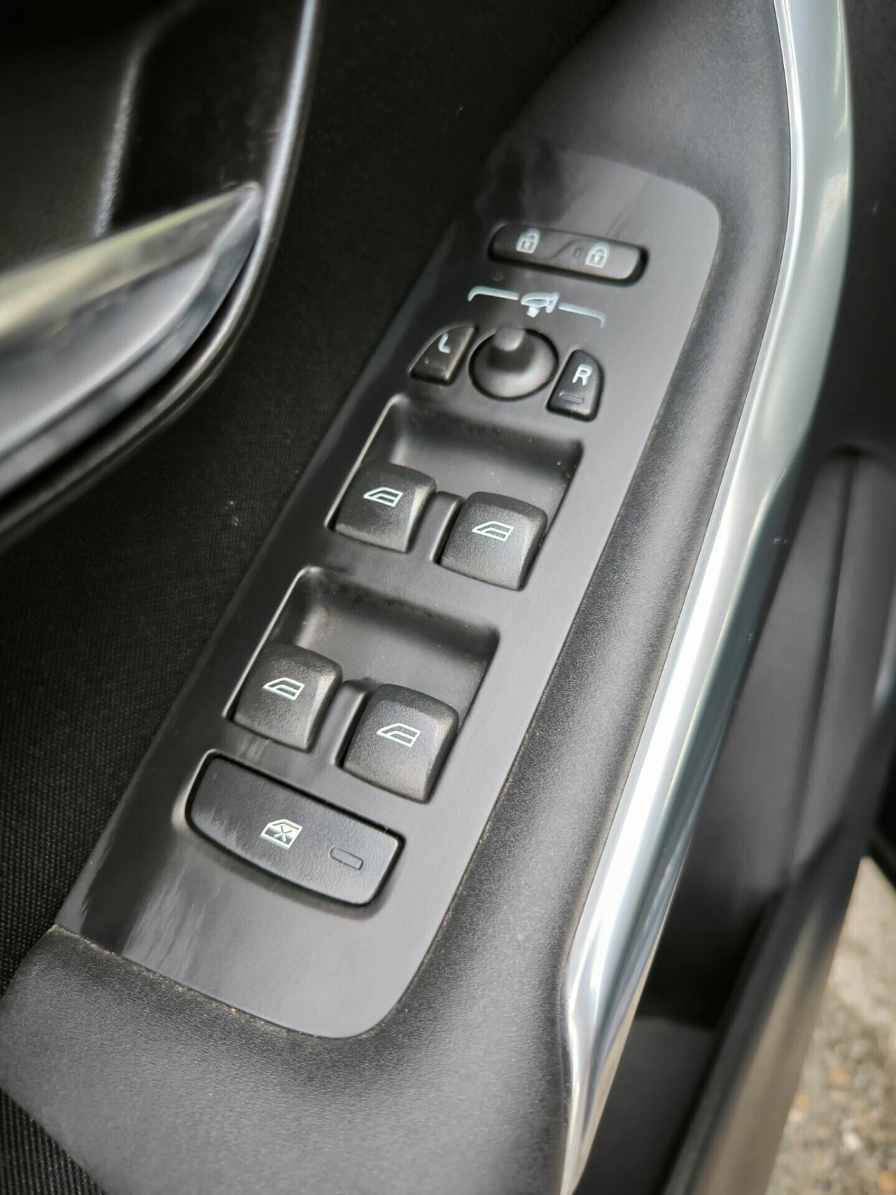Volvo V40 D3 Geartronic Momentum con Cambio automatico