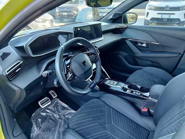 Peugeot 208 Hybrid 136 e-DCS6 GT