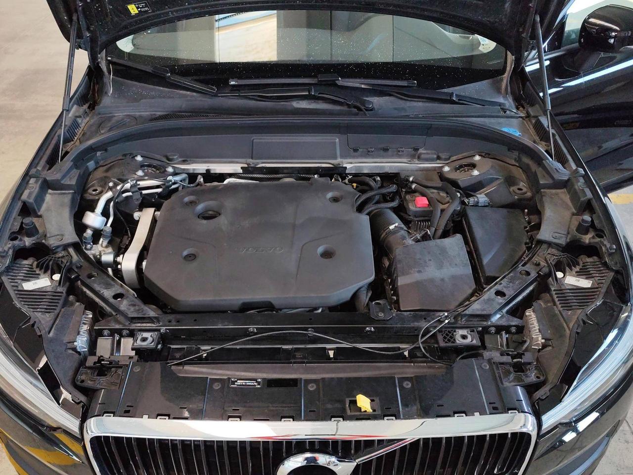 Volvo XC60 2.0 b4 Momentum awd