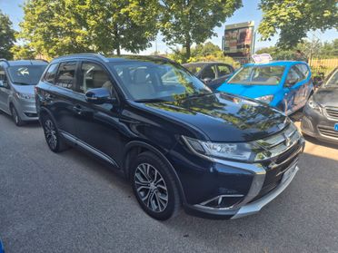 Mitsubishi Outlander 2.2 DI-D 4WD Instyle Plus SDA 7 posti