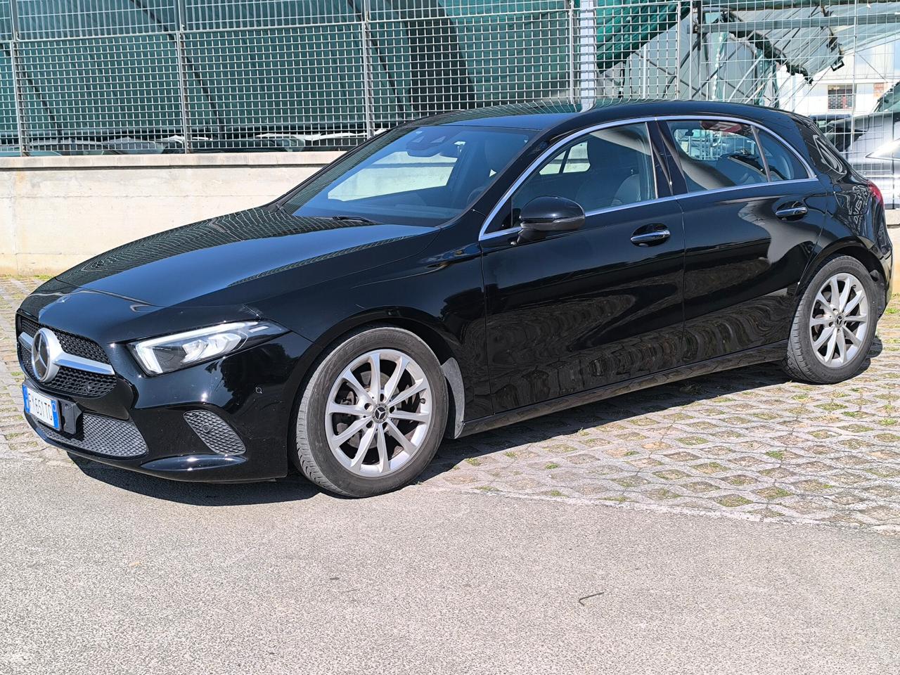 MERCEDES-BENZ A 180d AUTOMATIC SPORT PLUS LED AMBIENT