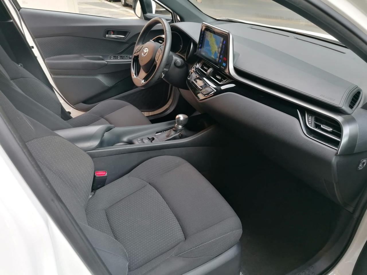 Toyota C-HR 1.8 Hybrid E-CVT Business
