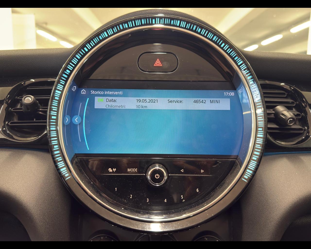 MINI Mini Cabrio (F57) - Mini 1.5 Cooper Classic Cabrio