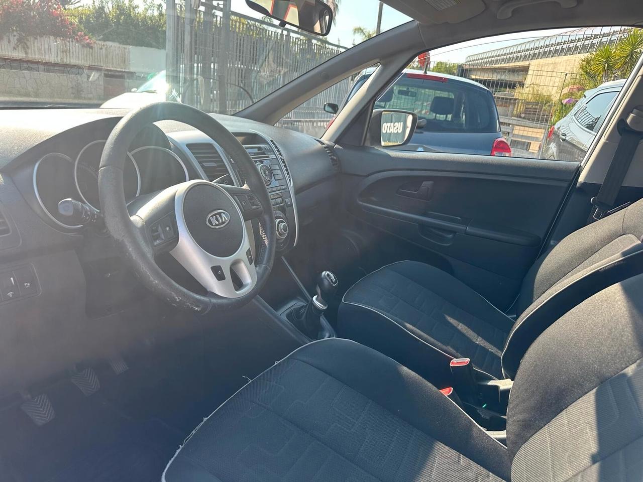 Kia Venga 1.4 CVVT EX ISG-08/2011