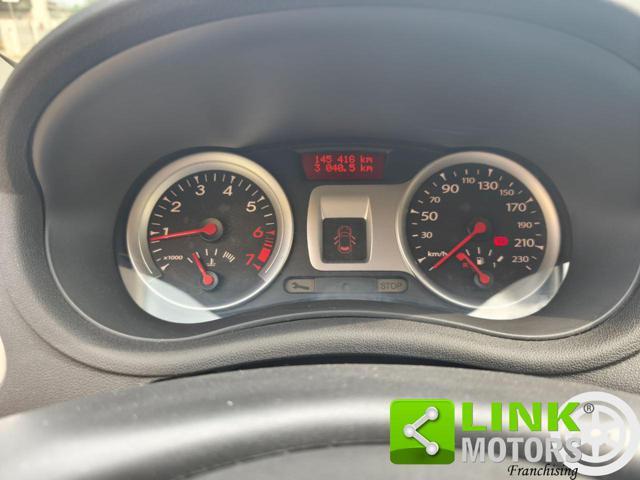 RENAULT Clio 1.2 16V SporTour Luxe