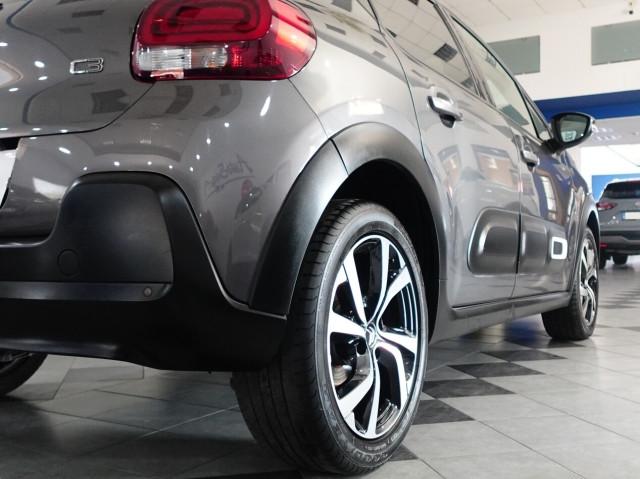 Citroen C3 1.2 PureTECH 110 CV SHINE PACK