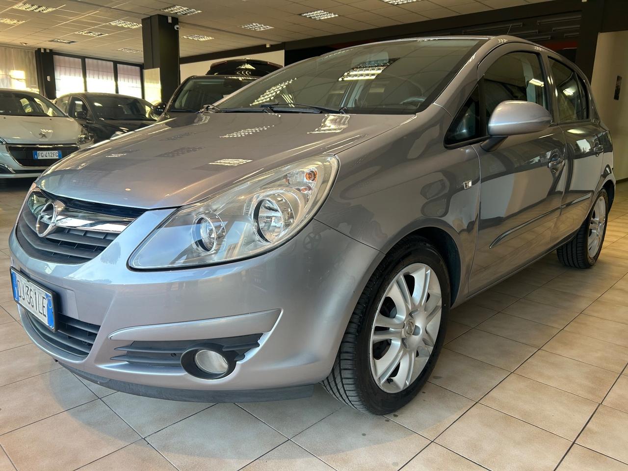 Opel Corsa - 1.2 benzina 80cv OK NEOPATENTATI