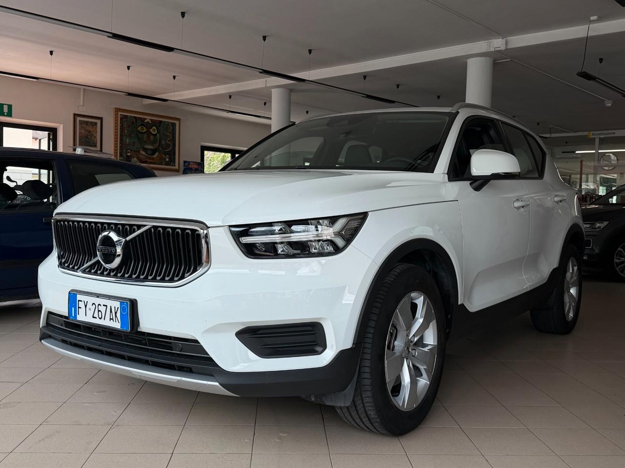 Volvo XC40 2.0cc 190Cv Automatica-Retrocamera