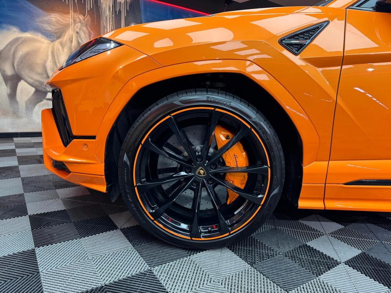 Lamborghini Urus 4.0 S (496)