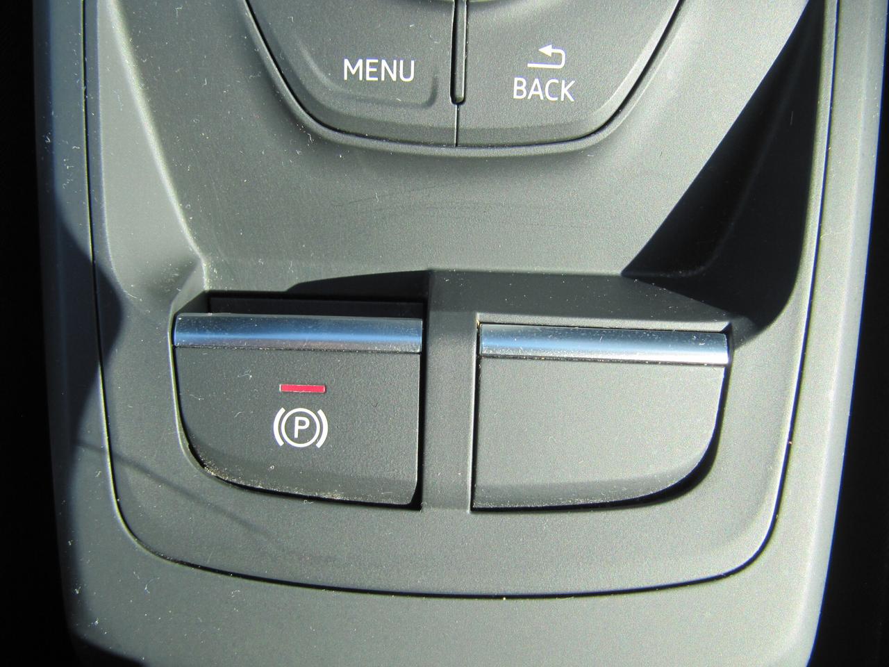 Audi Q2 35 TDI quattro S tronic line Edition