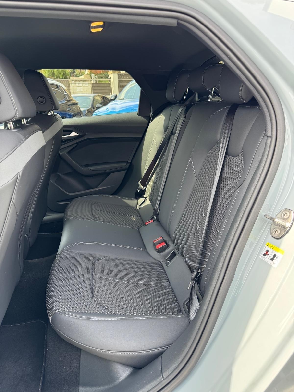 Audi A1 SPB 30 TFSI S tronic Identity Black