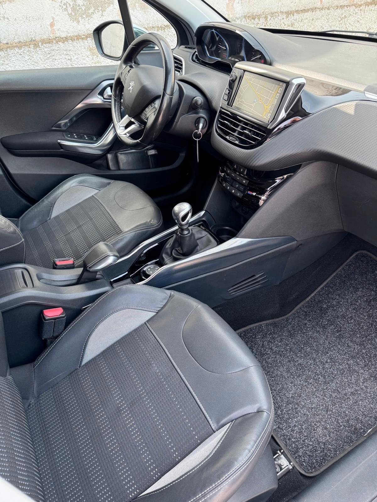 Peugeot 2008 1.6 e-HDi 115 CV Stop&Start Allure