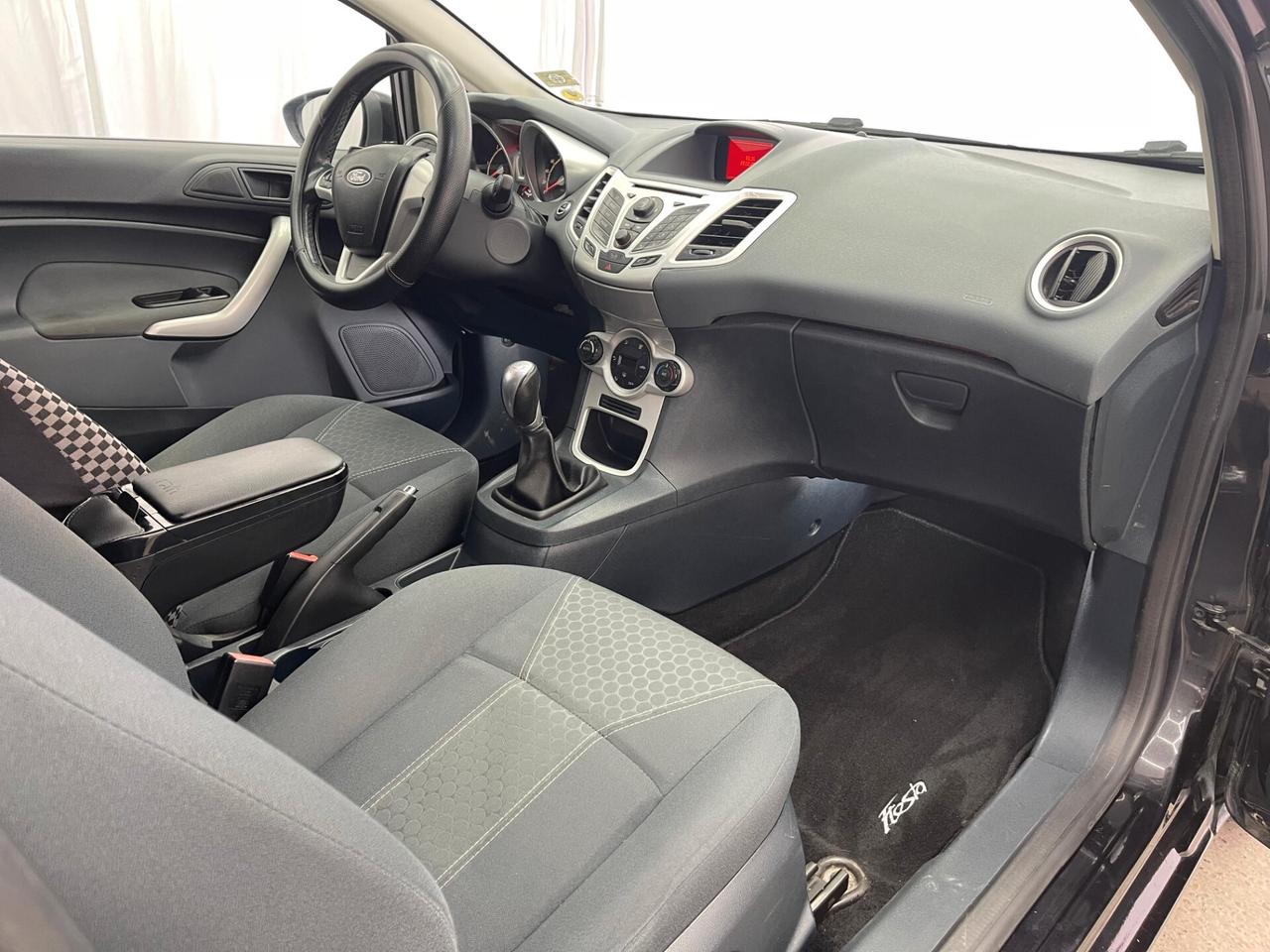 Ford Fiesta 1.4 TDCI PRONTA CONSEGNA FINANZIABILE SENZA BUSTA