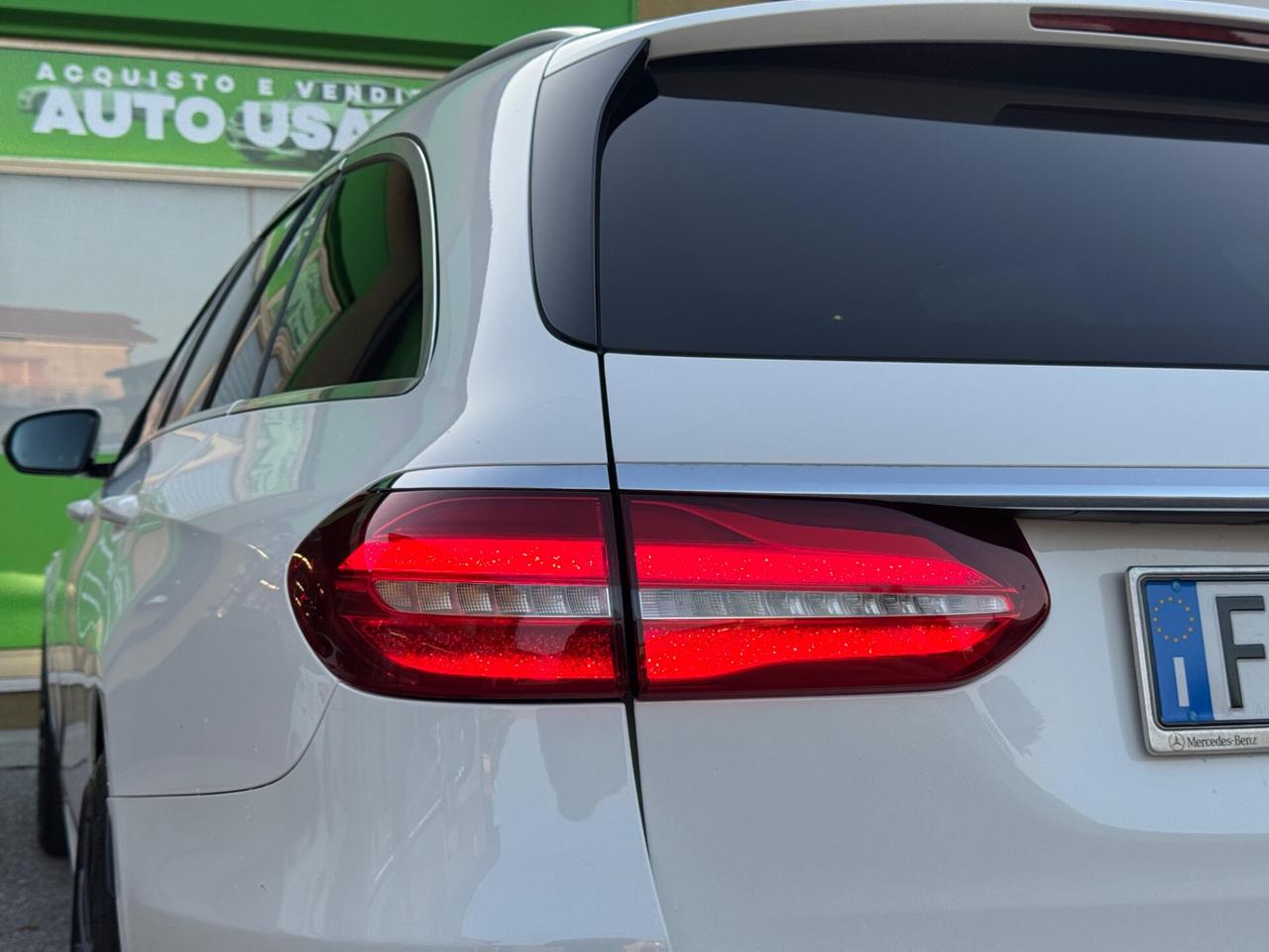 Mercedes-Benz E 350 4MATIC AIR-MATIC 258CV