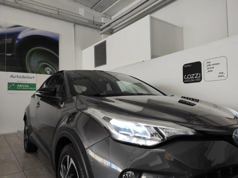 TOYOTA C-HR (2016-2023) - C-HR 2.0 Hybrid E-CVT Trend
