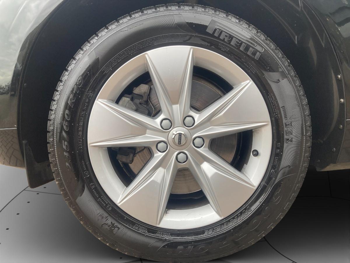 VOLVO XC60 2.0 B4 Momentum Pro auto