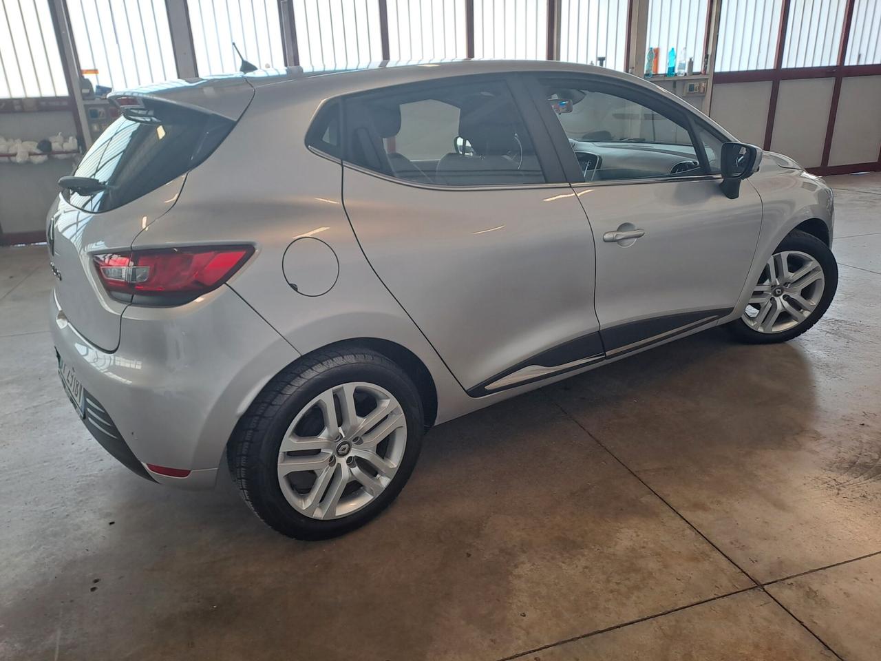 Renault Clio 1.2 75CV 5 porte Life