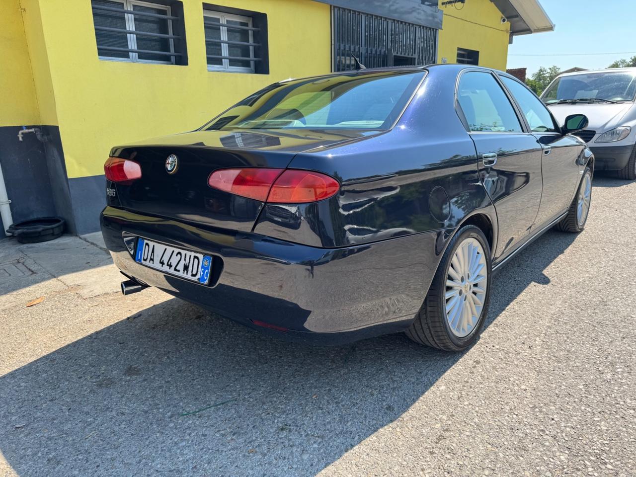 Alfa Romeo 166 2.0i 16V Twin Spark cat Distinctive con impianto a Metano