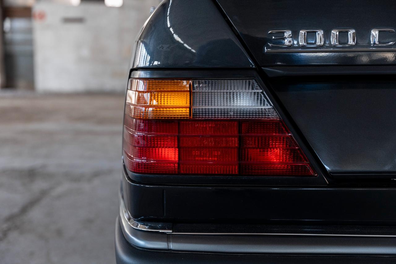 Mercedes-benz 300 CE cat Coupé