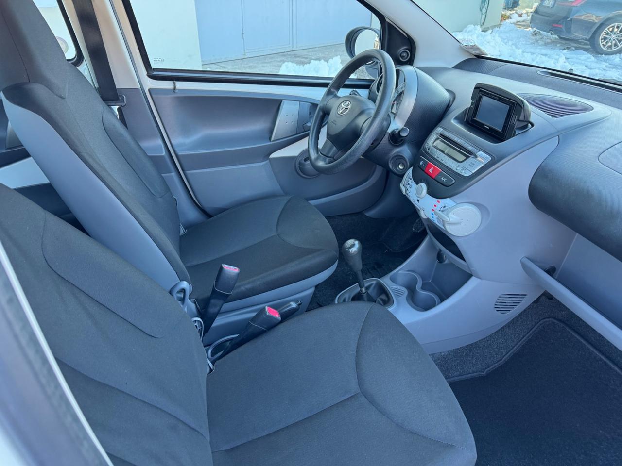 Toyota Aygo 1.0 12V VVT-i 5 porte Now Connect