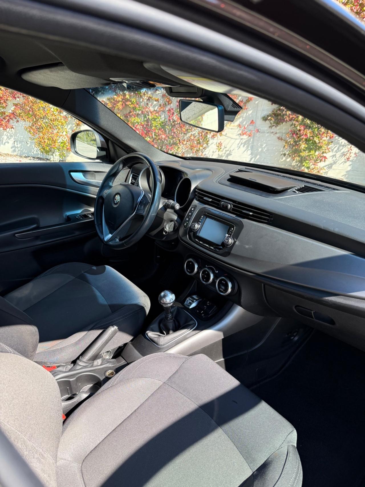 Alfa Romeo Giulietta 2.0 JTDm-2 150 CV Distinctive