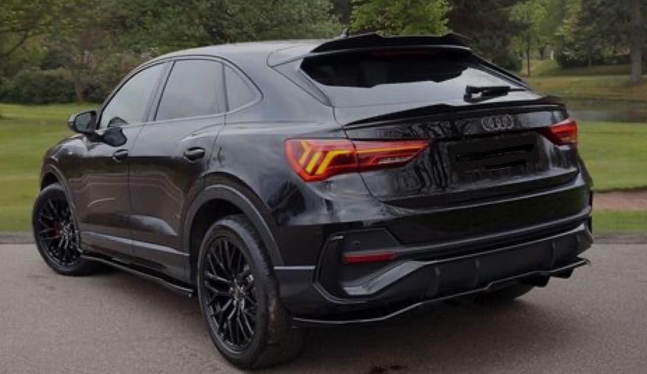 Audi Q3 Sportback 2.0 245 CV - S line - Body Kit RS